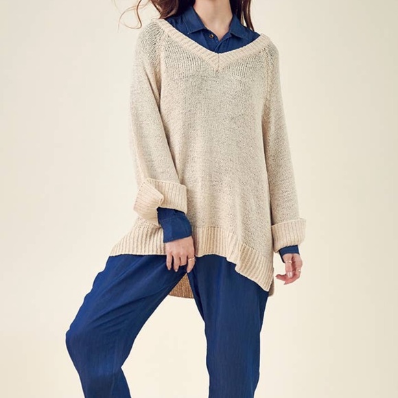 Boho Knit Soft Oversized Spring Black sweater top
Low gauge sweater - Picture 5 of 5